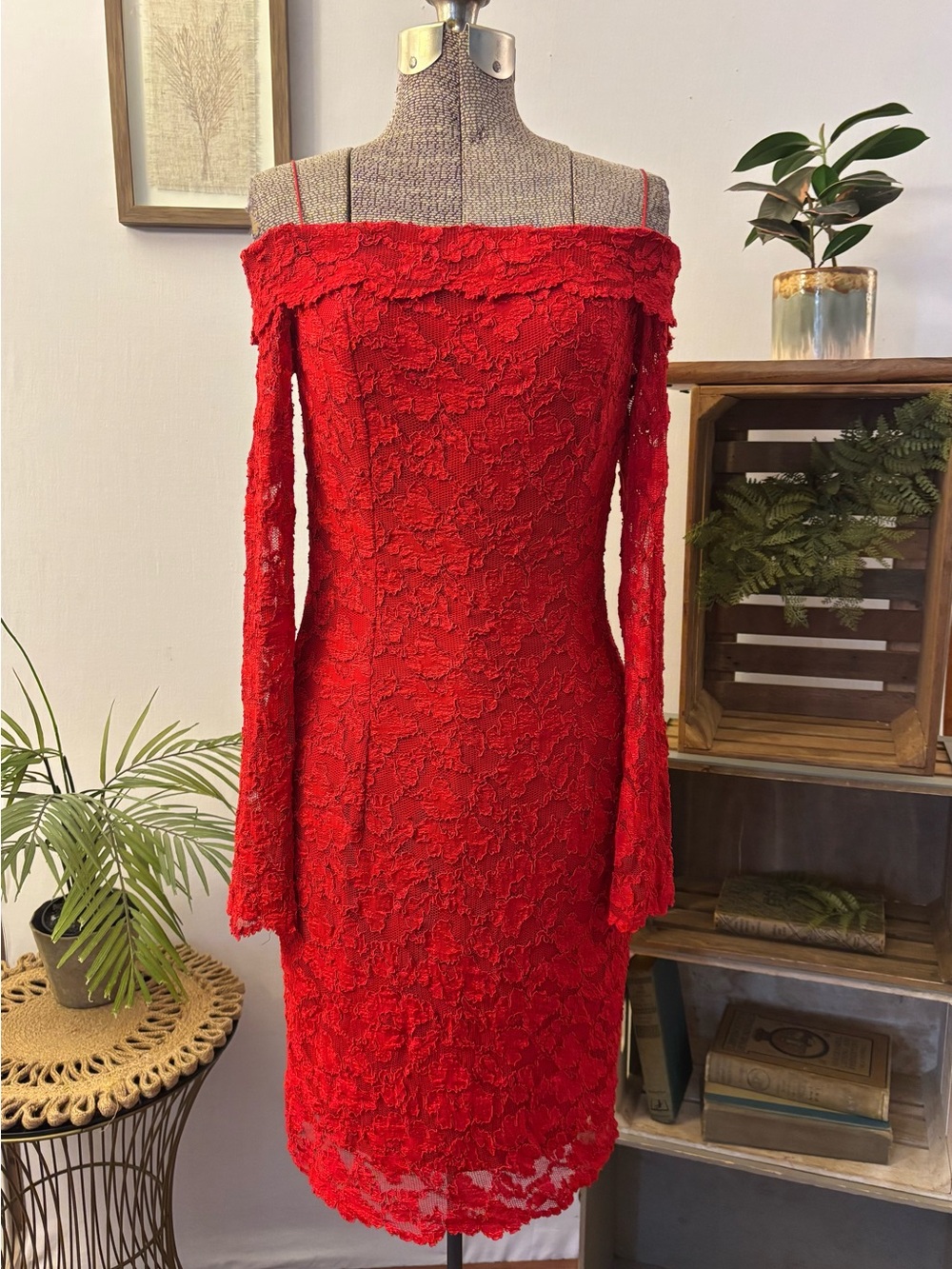 VTG Molly Malloy Red Off-Shoulder Lace Long Sleeve Dress Lined XS-S Cocktail